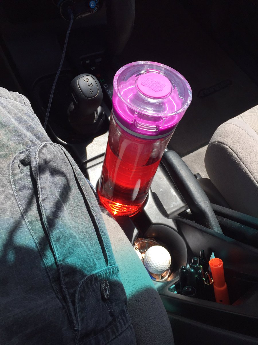 Billie_Grayson's tweet photo. Hot Koolaid, best Koolaid? https://t.co/C1D2sPr6Ee