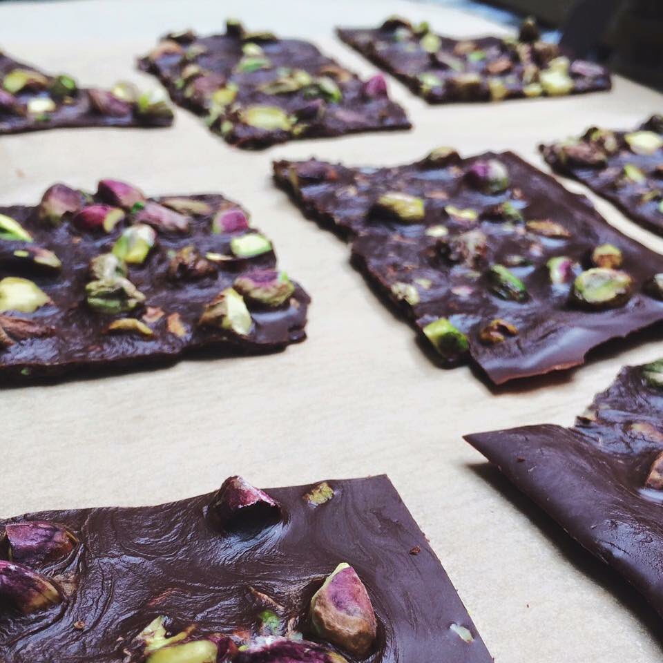 Brothersisterd2's tweet photo. #PistachioNuts, #RawCacao, #VirginCoconutOil #OrganicHoney #Chocolate 😍 https://t.co/TIGxnRIgQZ