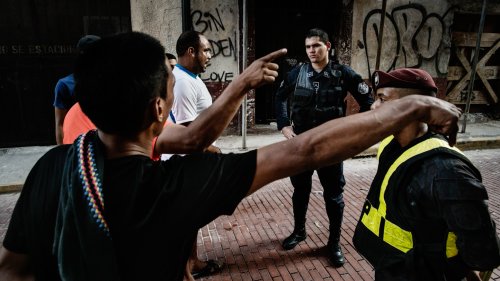 CrwdfundCreativ's tweet photo. Darren Ornitz’s photojournalism project takes you through the... https://t.co/Aya1WkErCi https://t.co/uXIDuKGJTs