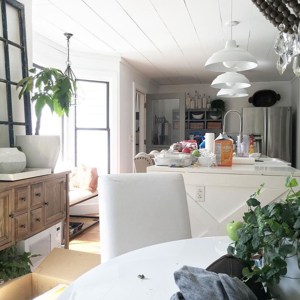 thenester's tweet photo. Pretty + messy = home sweet home #idhtbptbb https://t.co/NfAbqxtks3 https://t.co/Ct5wAm8qat