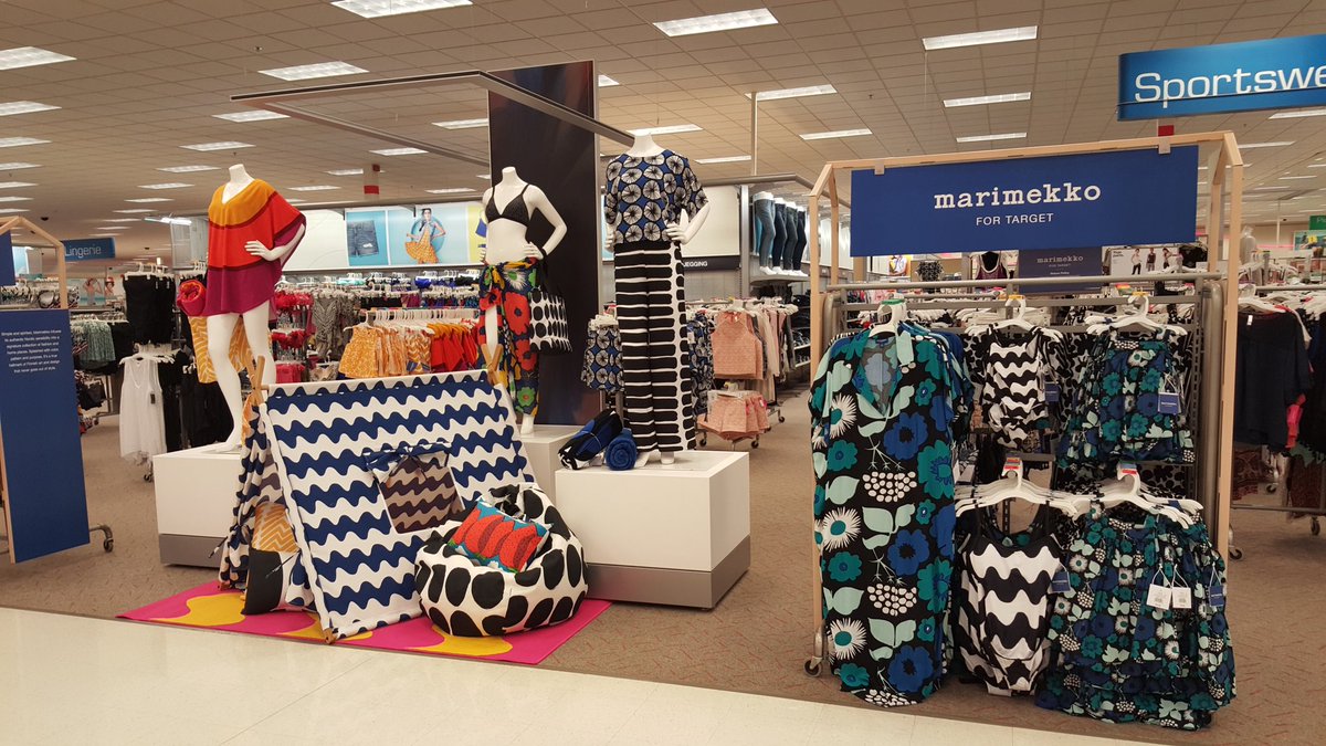 Loving the #MarimekkoForTarget collection @ #T1394 <a href="/GOSREED/">SReed4work</a> <a href="/Hueypritchett/">malcom_pritchett</a>