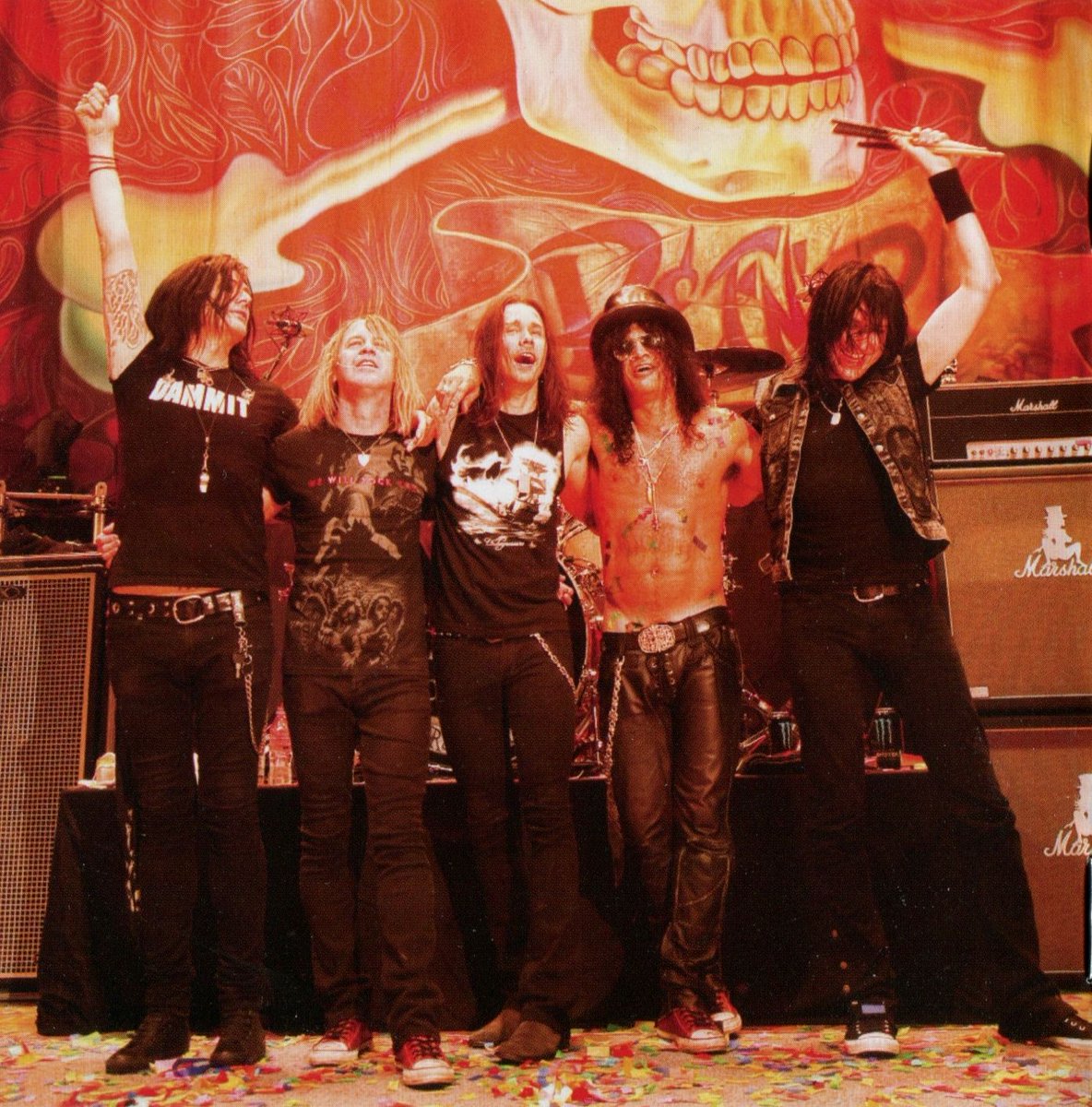 Made in Stoke 👊
#BrentFitz #MylesKennedy #ToddKerns #slash #BobbySchneck <a href="/SmkcIndia/">SMKC INDIA</a> <a href="/SouL98C/">R&FN'R</a> <a href="/brentfitz/">Brent Fitz</a> <a href="/slashRefnr/">Slash REFNR 🎩</a>