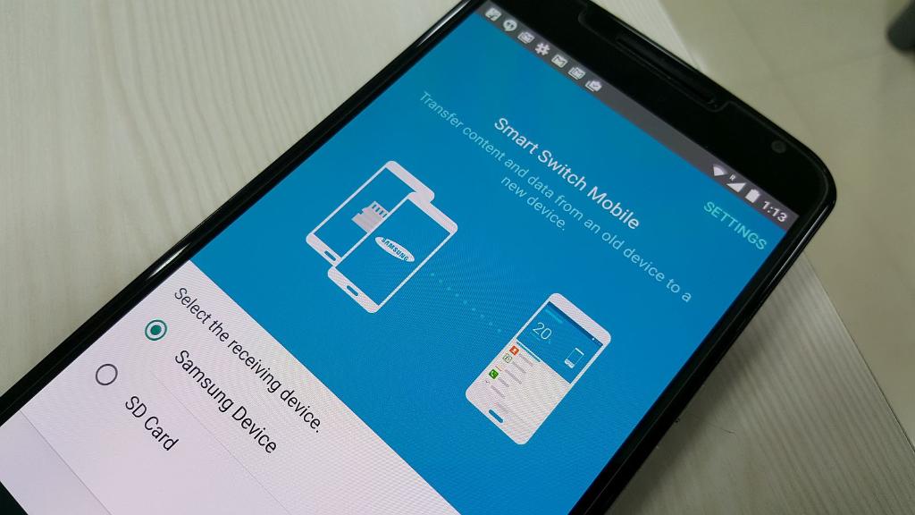 SamsungBelgie's tweet image. Net een #GalaxyS7 gekocht? Deze gadget maakt de switch nog makkelijker! #SamsungSmartSwitch spr.ly/6014BY09w