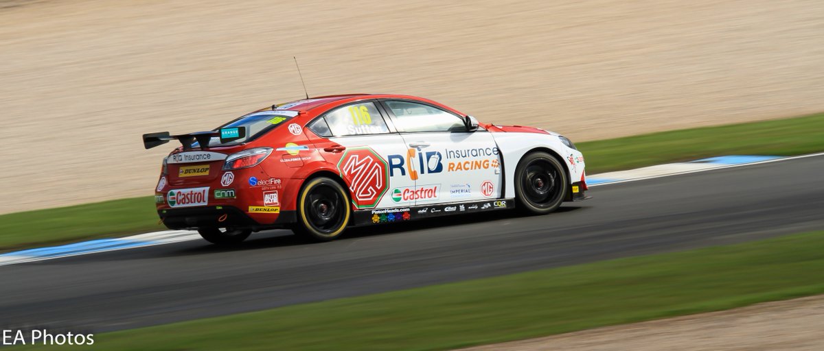 andygrant74's tweet image. Check out these stunning pictures by eaphotos.co.uk at #BTCC @DoningtonParkUK over the weekend.