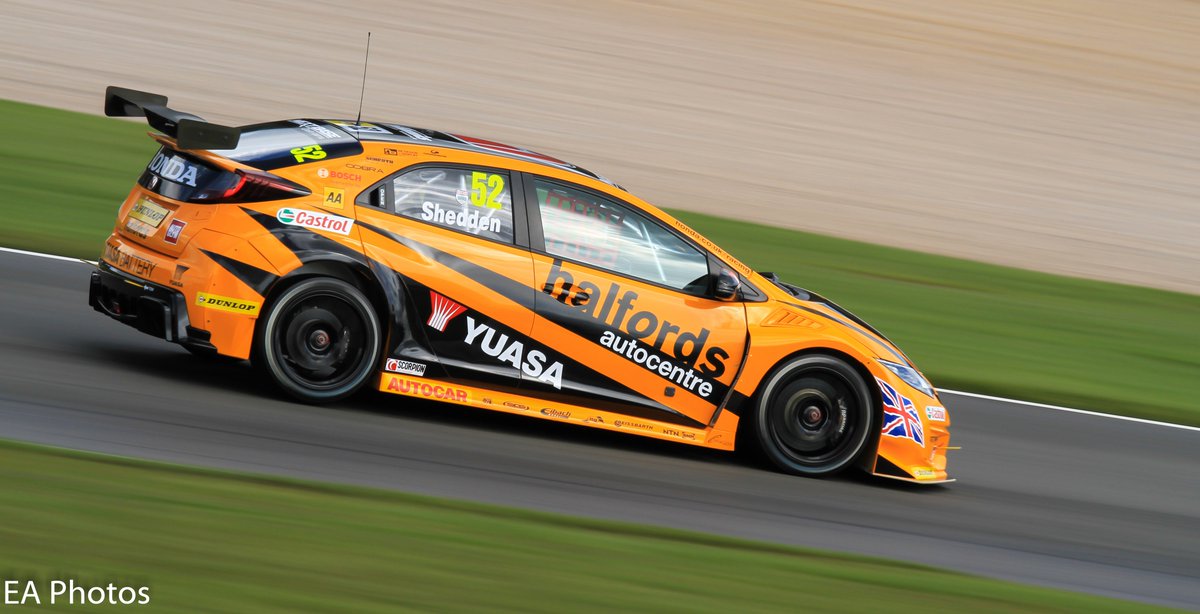 andygrant74's tweet image. Check out these stunning pictures by eaphotos.co.uk at #BTCC @DoningtonParkUK over the weekend.