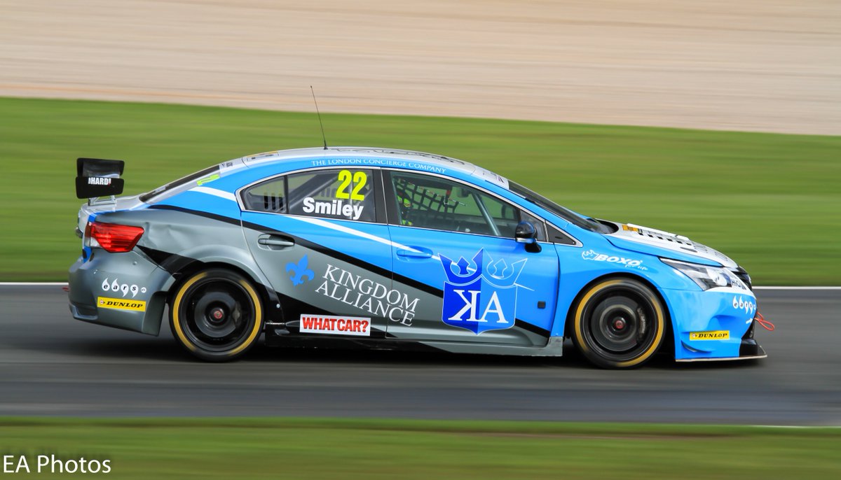 andygrant74's tweet image. Check out these stunning pictures by eaphotos.co.uk at #BTCC @DoningtonParkUK over the weekend.