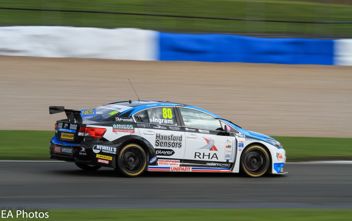 andygrant74's tweet image. Check out these stunning pictures by eaphotos.co.uk at #BTCC @DoningtonParkUK over the weekend.