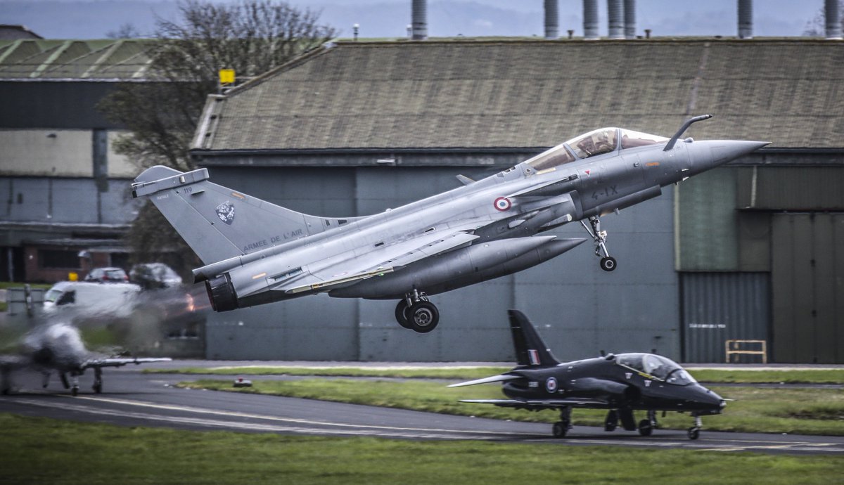 A Rafale from <a href="/Armee_de_lair/">Armée de l'Air et de l'Espace</a> and a 100 Sqn Hawk at RAF Leeming as Ex #GriffinStrike enters week 2. #securingtheskies