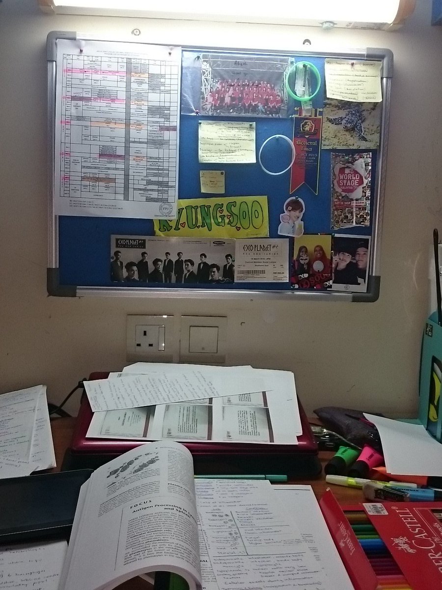 chansoo127's tweet photo. Typical student life. Eh, is it? #studyplease #sleepyhead #hotweather https://t.co/nrVq38xUm5