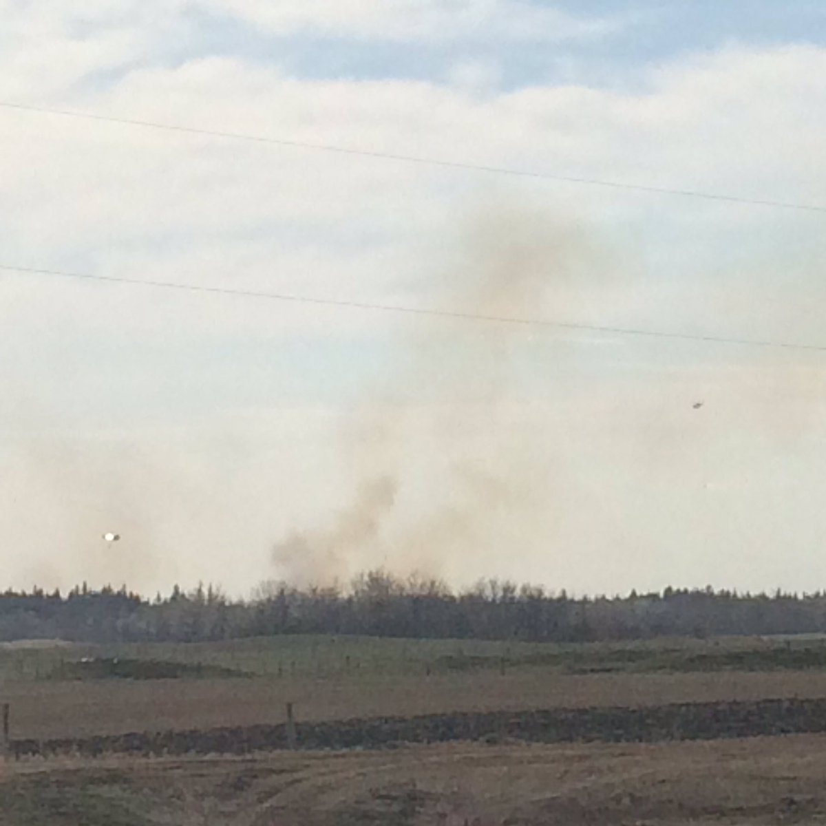 BruderheimFire's tweet photo. Day 2 at the NE Skaro Fire in @LamontCounty. Very dry. Please stay tuned to county media for updates. https://t.co/4w9D0npVCZ