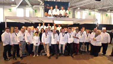 sial_paris's tweet photo. [Video] #Foodservice professionals: find inspiration at #SIALParis https://t.co/eReEFPTszD https://t.co/yTg8iTfLCt