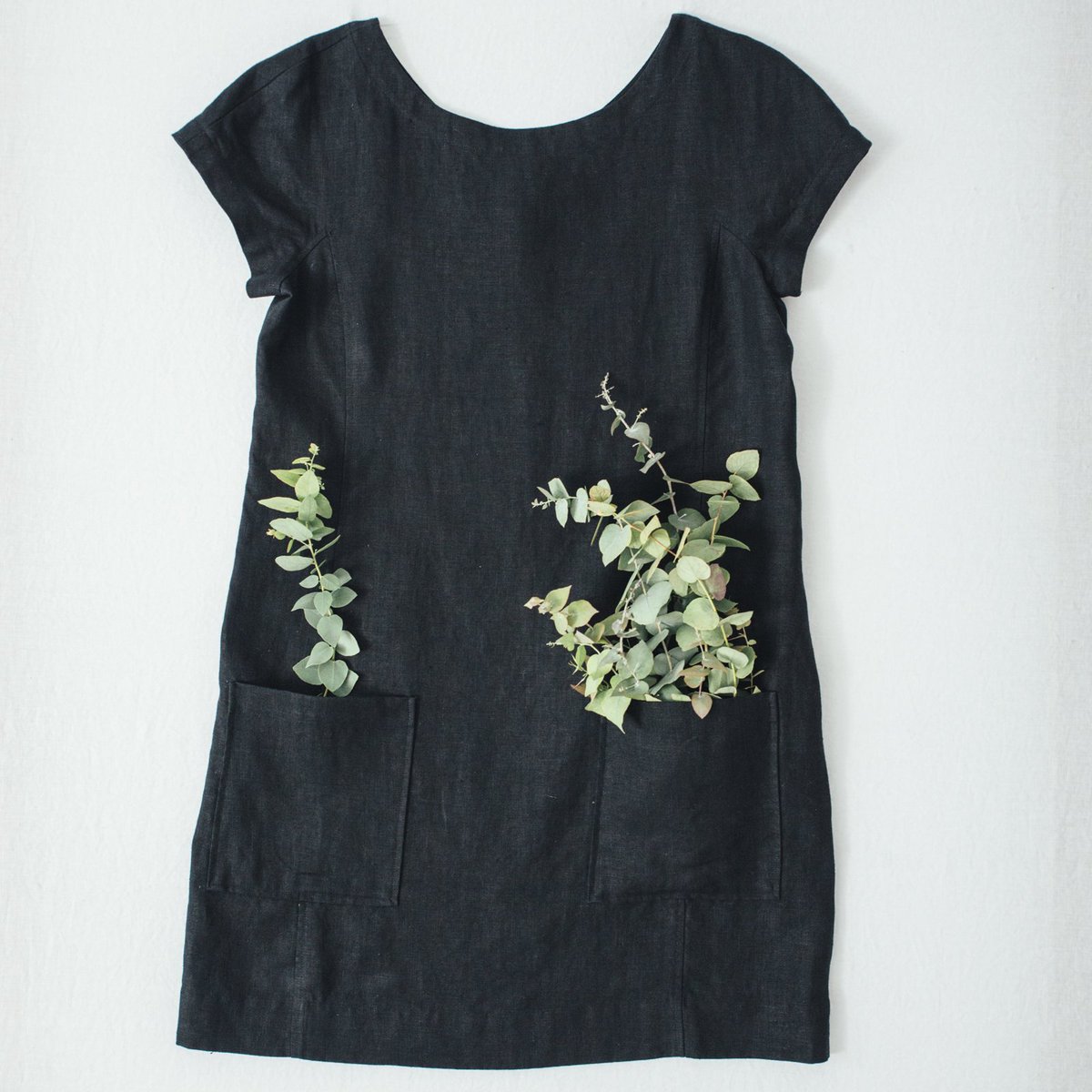 EILEENFISHERNY's tweet photo. Is your produce organic? How about your clothes? Find your #EarthDay style > https://t.co/iaddNplrHo #EFVision2020 https://t.co/GrhyGAnxyT