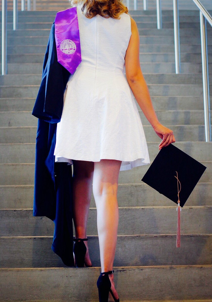 Izrosas's tweet photo. Congrats to Ana for reaching her goal! GCU Grad : #gradphotography https://t.co/BtiRM0VNpM