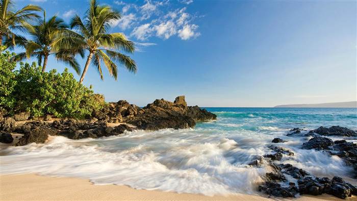 TODAYshow's tweet photo. 3 best islands in the US:
1. Maui, Hawaii
2. Key West, Florida
3. Oahu, Hawaii
Full list: https://t.co/Xdv3lRr32U https://t.co/RgTBNBmFYi