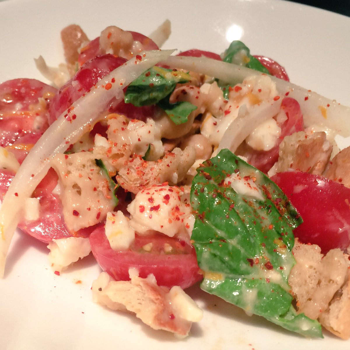 MunizMe's tweet photo. #tapas of the day #Open4Lunch 'Beautiful summery salad' @Restotapeo https://t.co/yLGMcTGQwZ