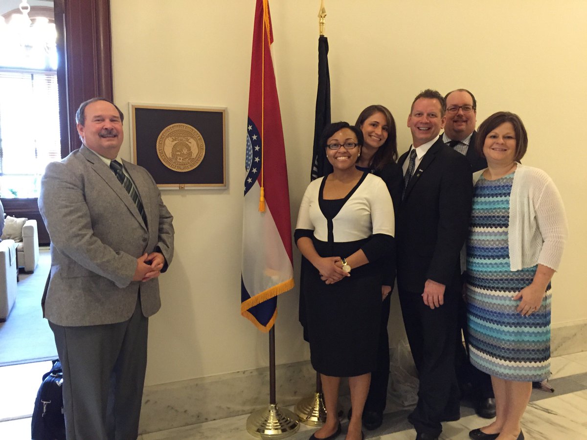 MOAFP's tweet photo. The Missouri delegation visited our legislators in Washington DC. #FMCC2016 https://t.co/pTOeMlPvB9