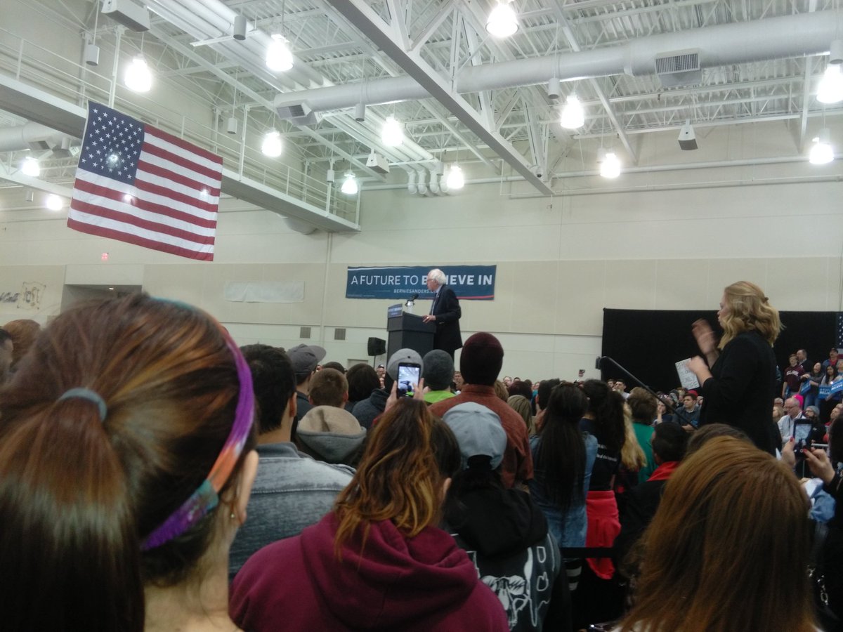 ErieForBernie's tweet photo. Erie's Feeling the Bern! Full house at Bayfront Convention Center! #FeelTheBern #PAprimary #ErieLive #BernieInErie https://t.co/6wQj1czFEL
