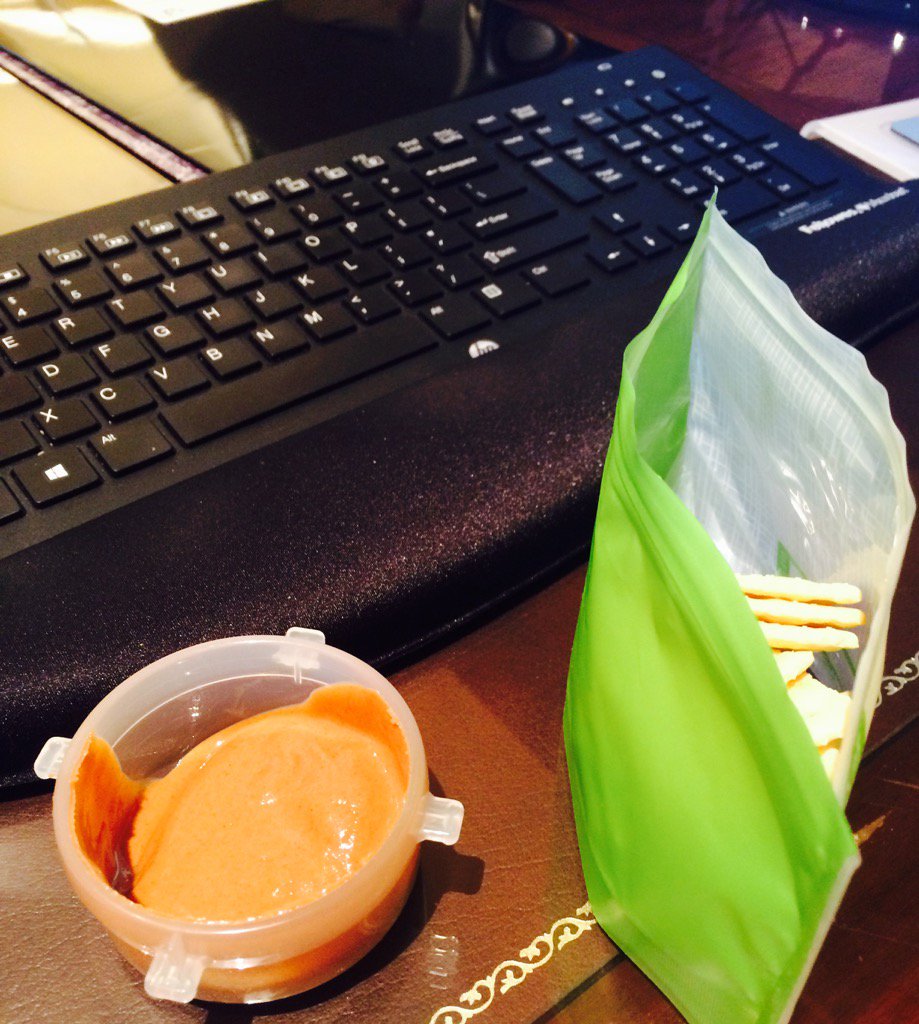 ColetteSchabram's tweet photo. Sometimes I have power lunches. Sometimes I bring peanut butter n saltines from home. #nonprofit #edlife #lunchtime https://t.co/aWW9mcwQdl