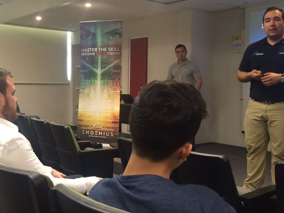 VinculacionUDEM's tweet photo. Nuestro empleador @Nemak_Global compartiendo el proceso para participar en #Engenius2016 | @udem, próximos @ExaUDEM https://t.co/I9Vsd0CWP4