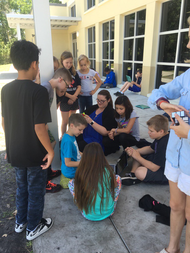 ImagineCreateCo's tweet image. Students truly taking charge!!5th grade Rubik Cube club is growing; it now includes teachers. @SandersSMES  @Smes5th