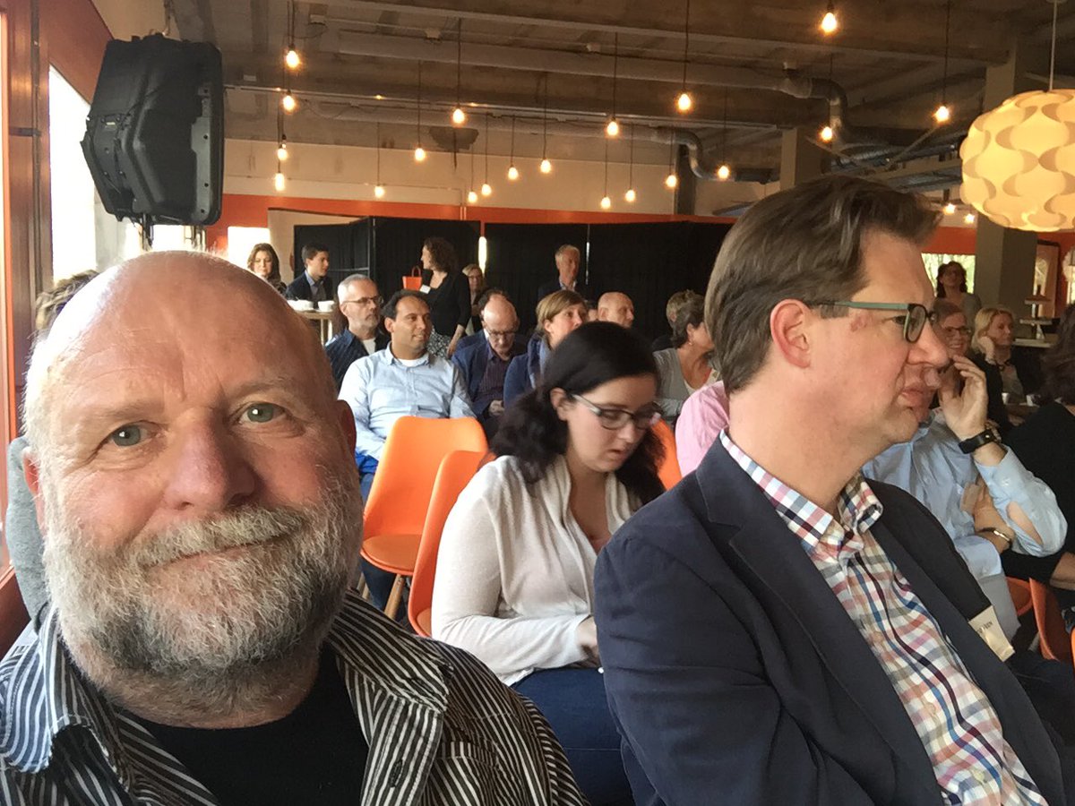 mansfilmt's tweet image. Het Apeldoorns Business Collectief stimuleert lokaal zaken doen @ABCApeldoorn @FizzionParc