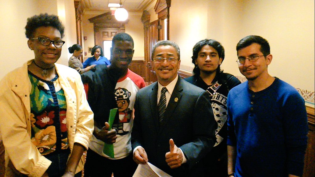 VOYCEProject's tweet photo. #VOYCE leaders talked to Senator Delgado about #EducateDontIncarcerateCampaign ! Support #HB5617 #SB578 https://t.co/Sxg9AVGkUf