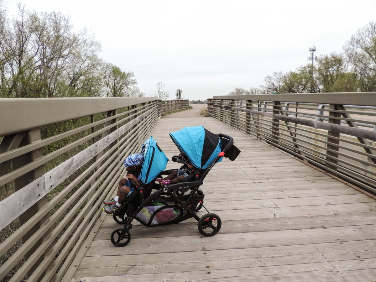 eskaigama's tweet image. Stroll with the kids #CONTOURs #OptionsElite #FootBridge #Mtka #Mpls #MN 
Cc: @ContoursBaby