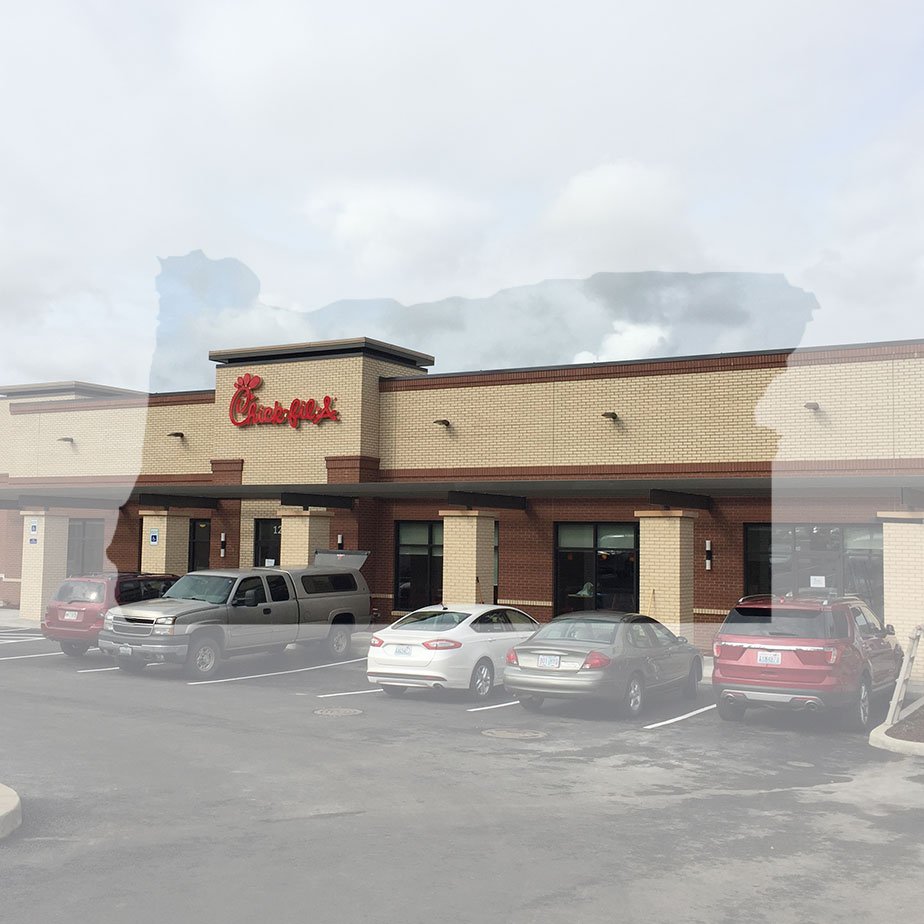 ChickfilA's tweet photo. Free Chick-fil-A for a year could be yours! Join us for Clackamas' #CFAFirst100 event tomorrow &amp; Grand Opening 4/21. https://t.co/CxZN3O5gXU