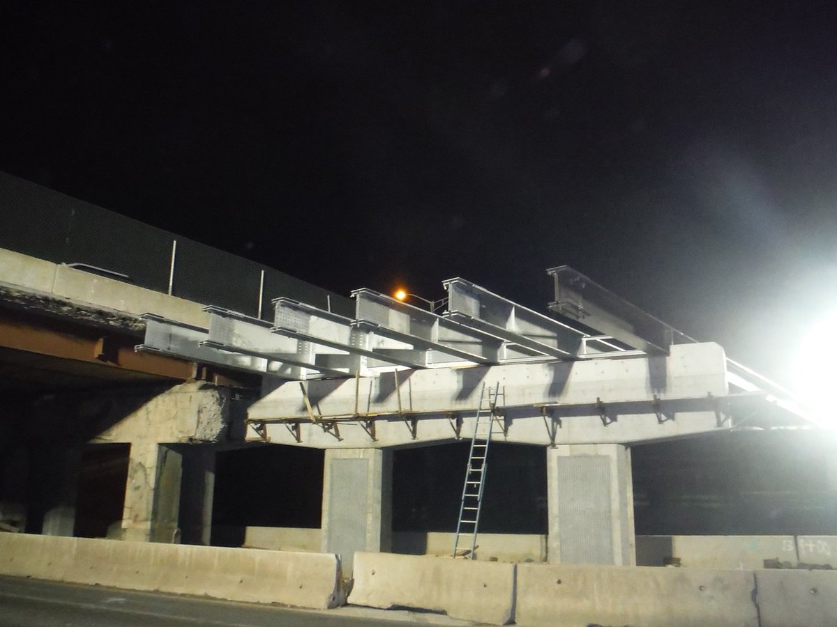 MassDOT's tweet image. #Worcester looking good! Route 9 Belmont Street bridge over I-290- new steel in place for 1st phase of the project.