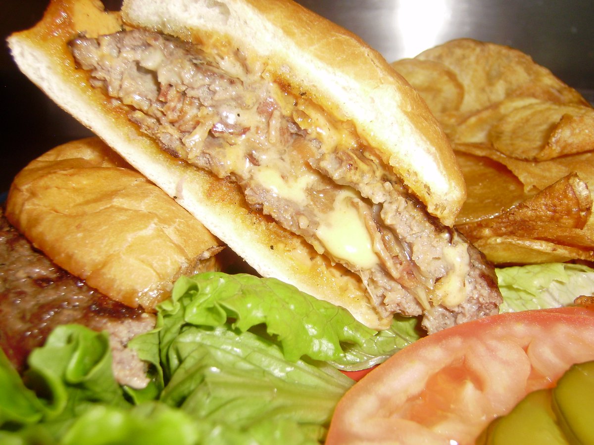 Mac n' Brewz! tweet media