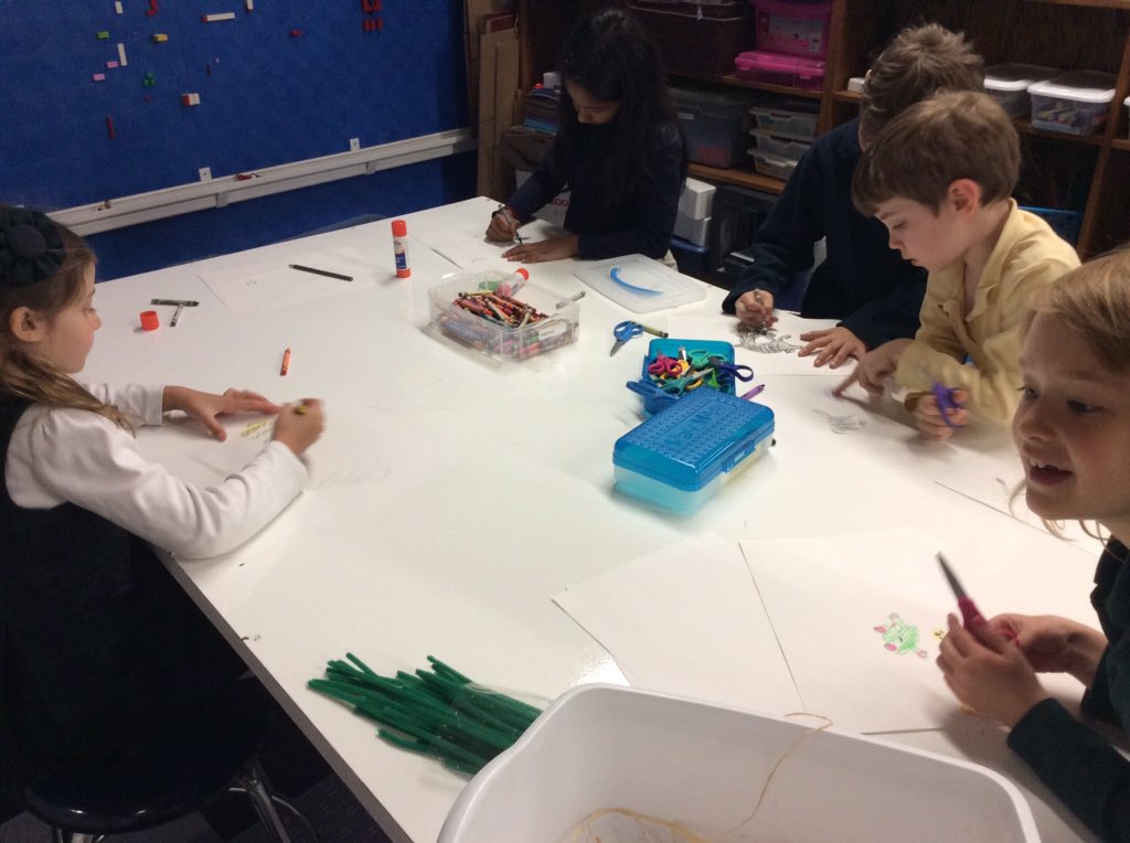 USMwcs's tweet photo. Making a rainforest diorama w/ 1st grade Ss @JOZTCH @USMLowerschool @LifeAtUSM https://t.co/KDk0AVR45a