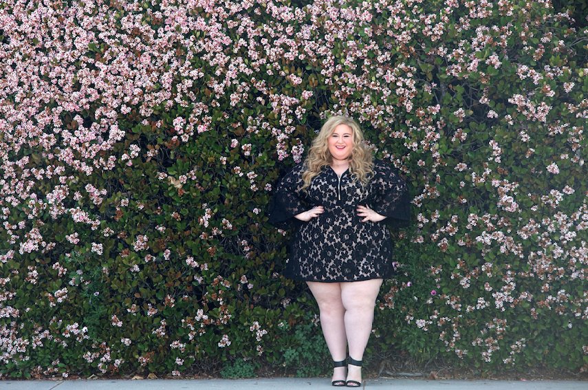SimplyBeUSA's tweet photo. Another GORG shot from @ssapora :D Shop her look here > https://t.co/2pK3M3jRxE #SpringIsRightHere #Blogger https://t.co/R4Konsxy6X