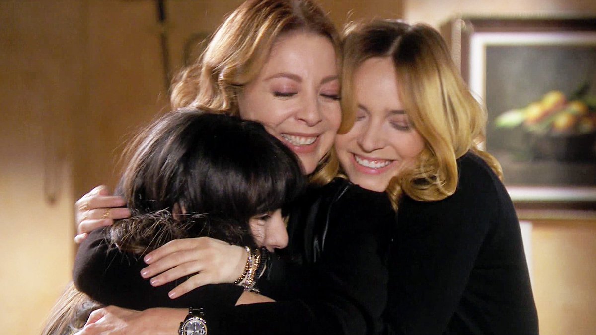 ¿Armando logrará manipular a Eva?  <a href="/NicApollonio/">Nicole Apollonio</a> @MinnieWestClub <a href="/EdithGonzalezMx/">Edith Gonzalez</a>