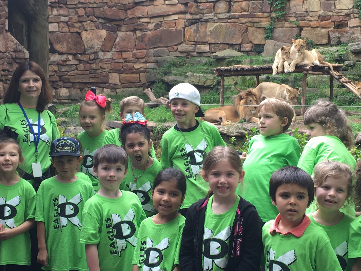 kimblase's tweet photo. Fun day at the Ft. Worth Zoo. #rannlearns https://t.co/W1xBFoE7nB
