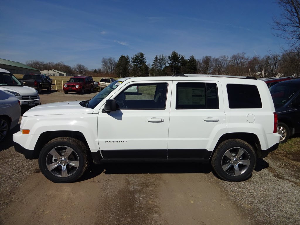Lebanon_CDJR's tweet photo. This 2016 #Jeep #Patriot Latitude SUV is our #FeaturedVehicle of the day - https://t.co/okS23LioKJ https://t.co/m93QD7punC