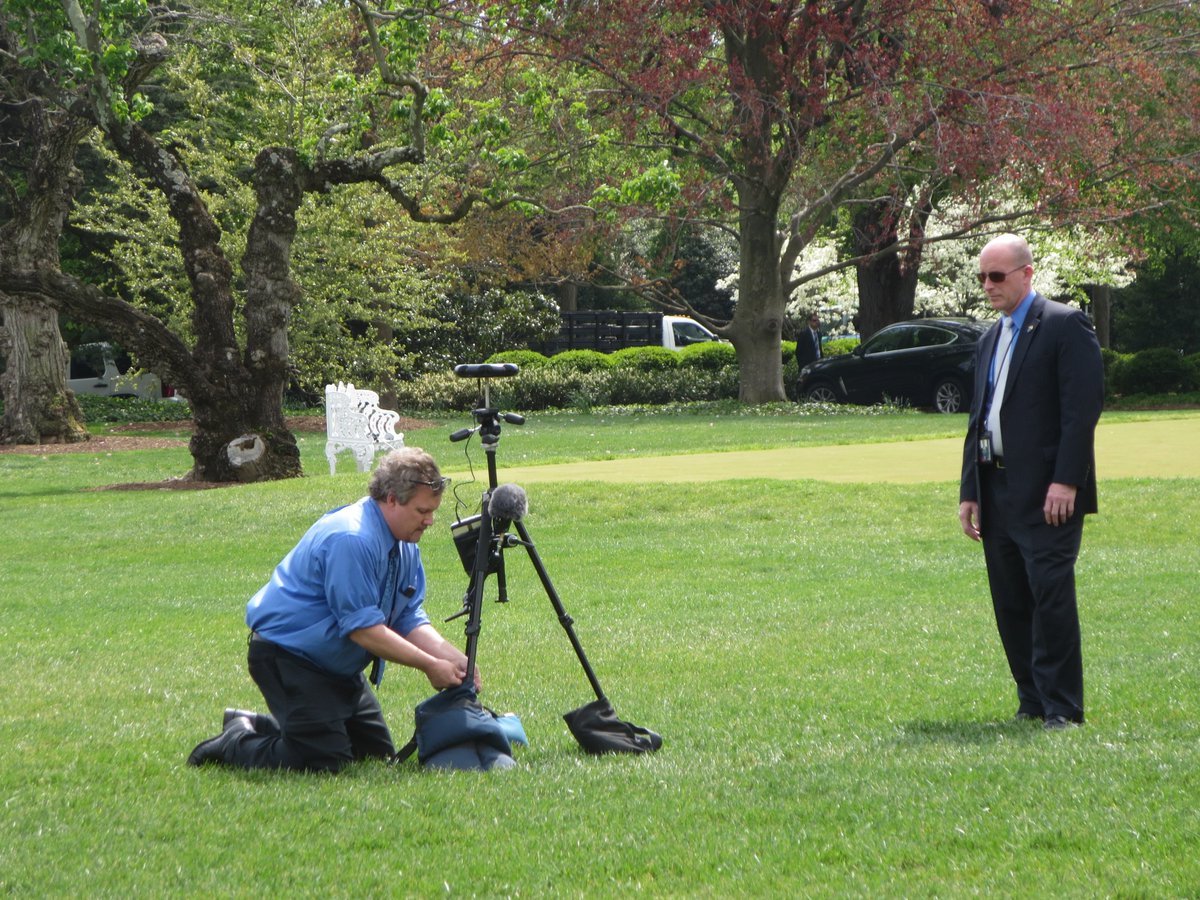 markknoller's tweet image. WH allowed set up of 360° camera for Marine One departure - for WH Correspondents and News Photogs Dinners.