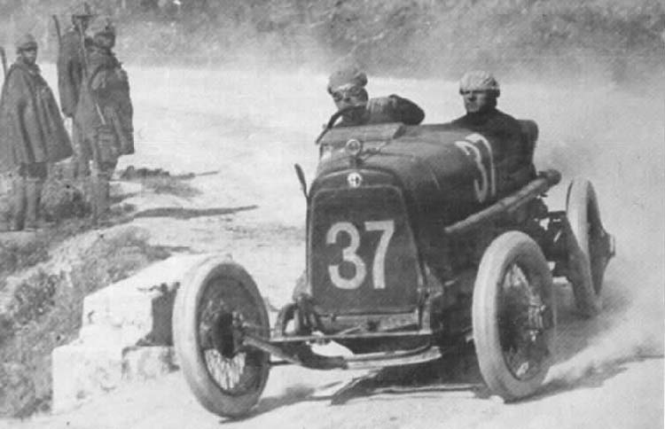 classicretro's tweet photo. Enzo Ferrari in his Alfa - 1922 https://t.co/1j9d682jbJ