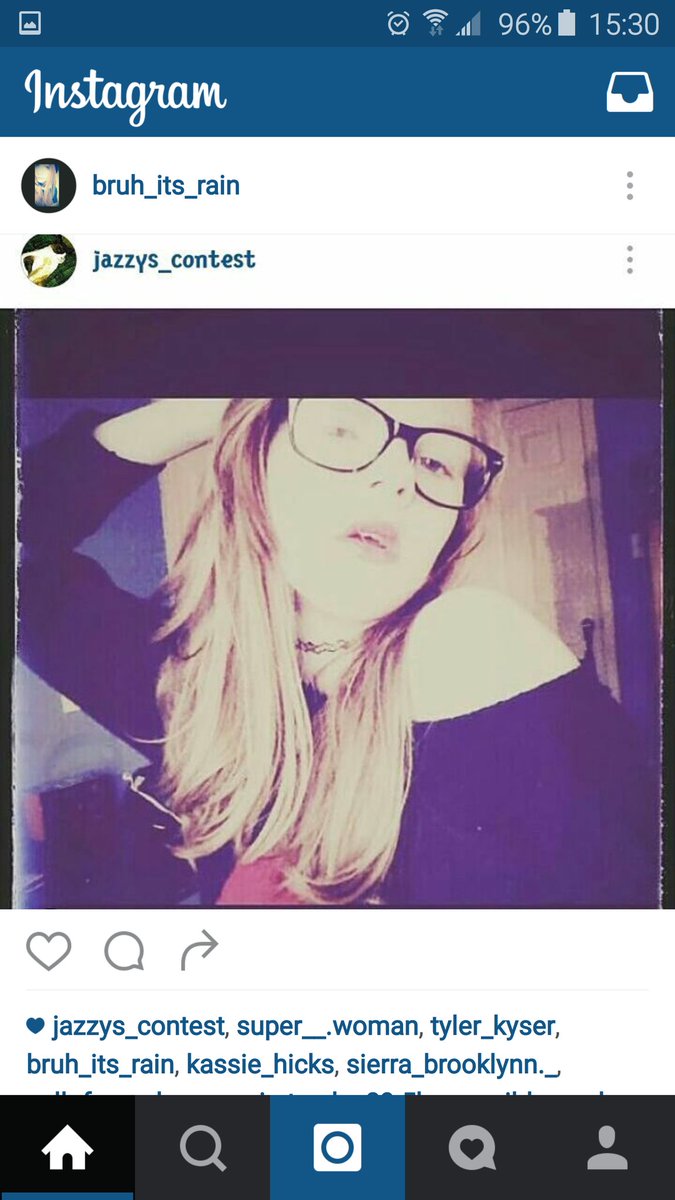 _screw_you_2015's tweet photo. My little sister needs some serious help. Lol https://t.co/FlndOk3NmX