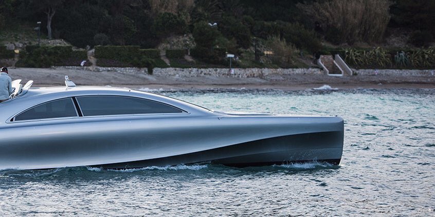 MapsMaponyane's tweet image. Mercedes-Benz designed a new yacht, of which only 10 will be built in the world, and this is it: The MB Arrow460 GT.