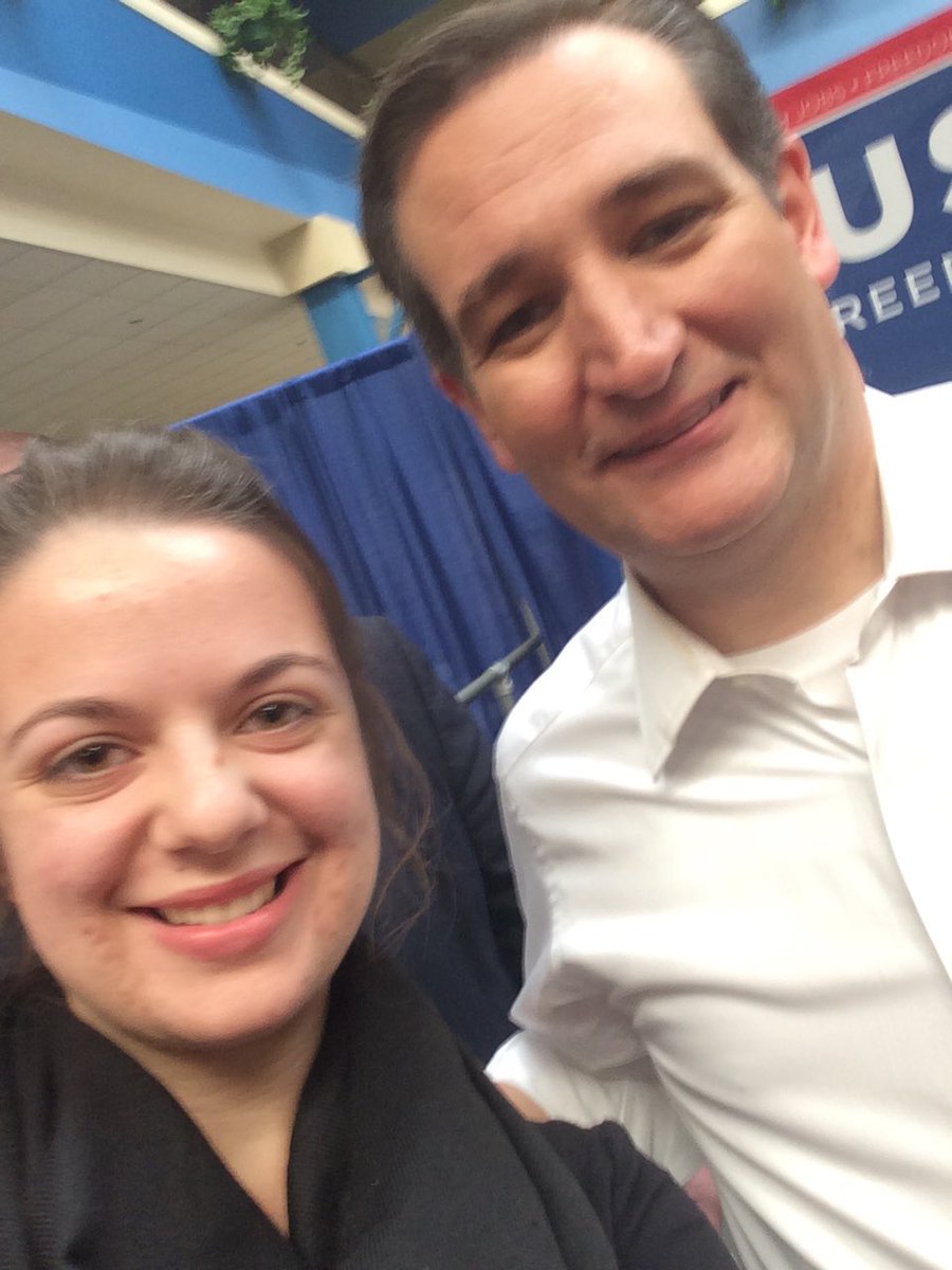 SisofTwins's tweet photo. It's exciting to vote when you have such a principled candidate to support! #NYforCruz #ChooseCruz #CruzCrew #Cruz16 https://t.co/5jFacb3bbT