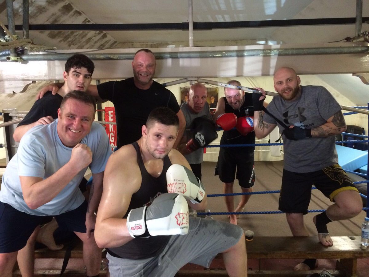 CASEY__PT's tweet photo. Great session tonight with the lads https://t.co/Mh9v1ixNID