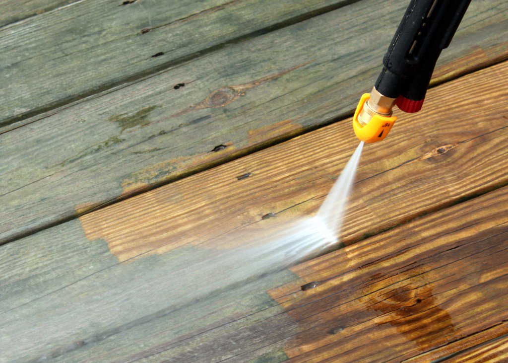 PillarToPostOvi's tweet image. Power washing your decks, patios, and walls is a great way to remove dirt and debris.  ow.ly/104g0d