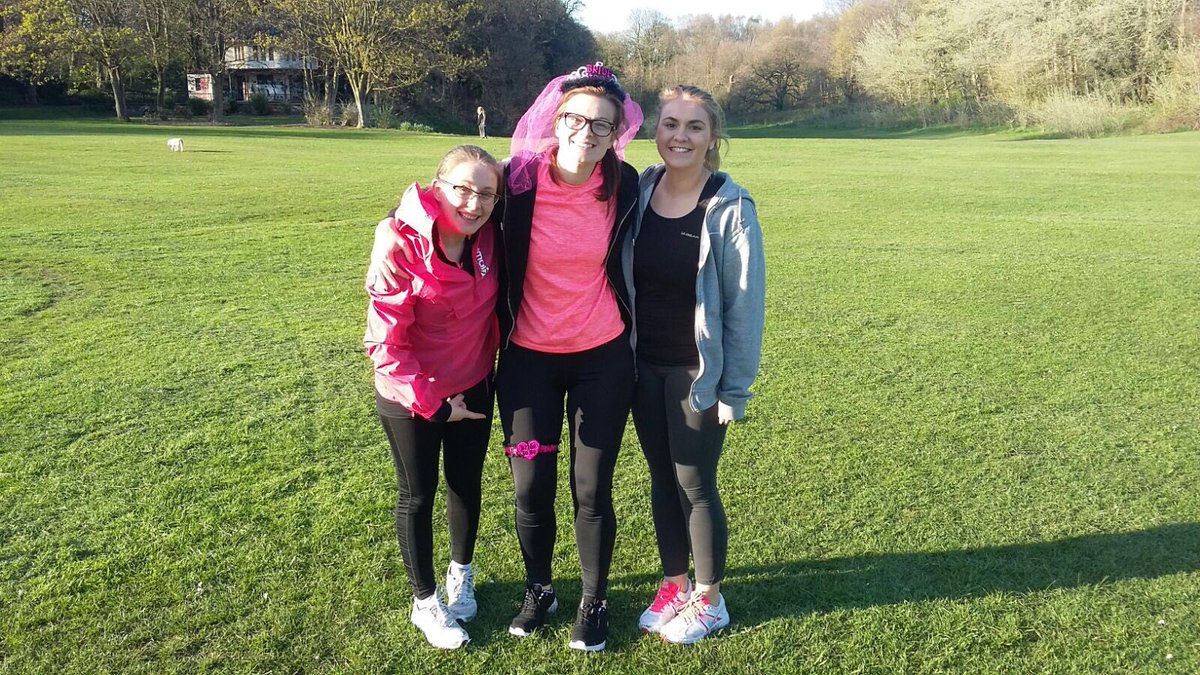 hels_hdt's tweet photo. @DiverseHandF @sarahburgy @K8OKTO #topbrideybants #bridalbootcamp https://t.co/siq7ae5JPf