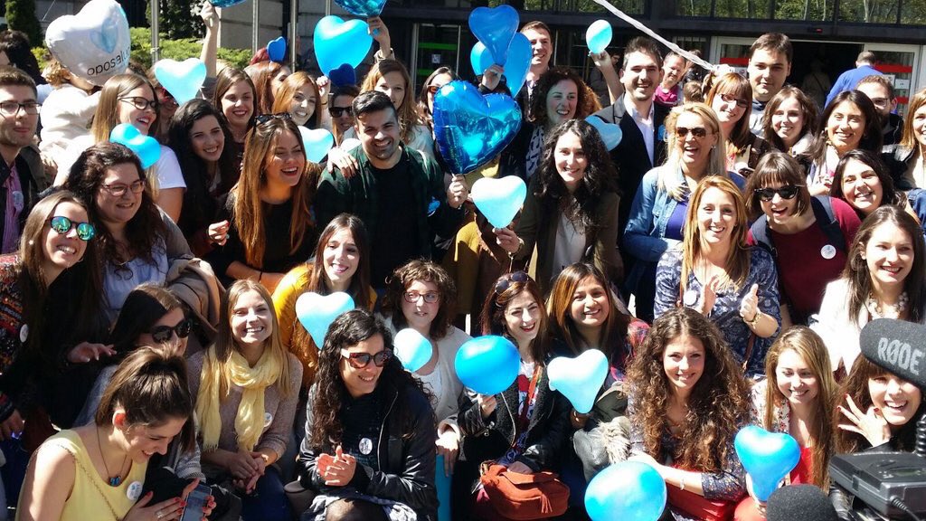 planEIR's tweet photo. De todas las fotos de estos 2 días, sin duda me quedo con esta!! Deja claro que esto es mucho más que un curso... https://t.co/FD4lEa1isX