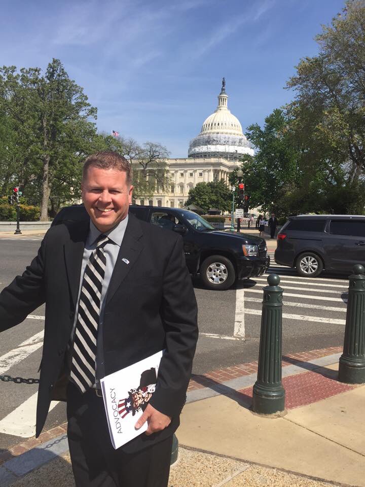 CECoptometry's tweet image. Dr Gamble in DC as president of Missouri Optometric Association, fighting for patient access to quality eye care.