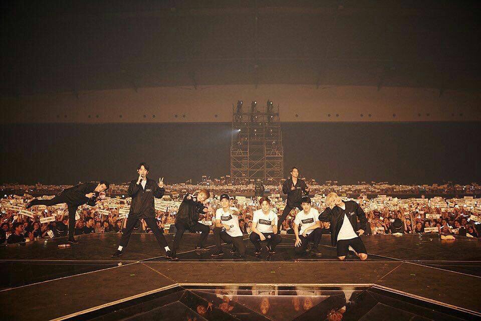 udiodia's tweet photo. I'm part of this beautiful moment ❤️ #KRYINA #EXOLUXIONINA https://t.co/wvtX2JL5bI