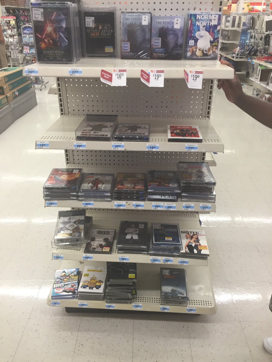 Mamacita8701's tweet photo. Already flying off the shelves! Get your copy of @MarlonWayans' #FiftyShadesOfBlack @FSOBMovie on Blu-ray &amp; DVD now! https://t.co/rxhDwUWAAi