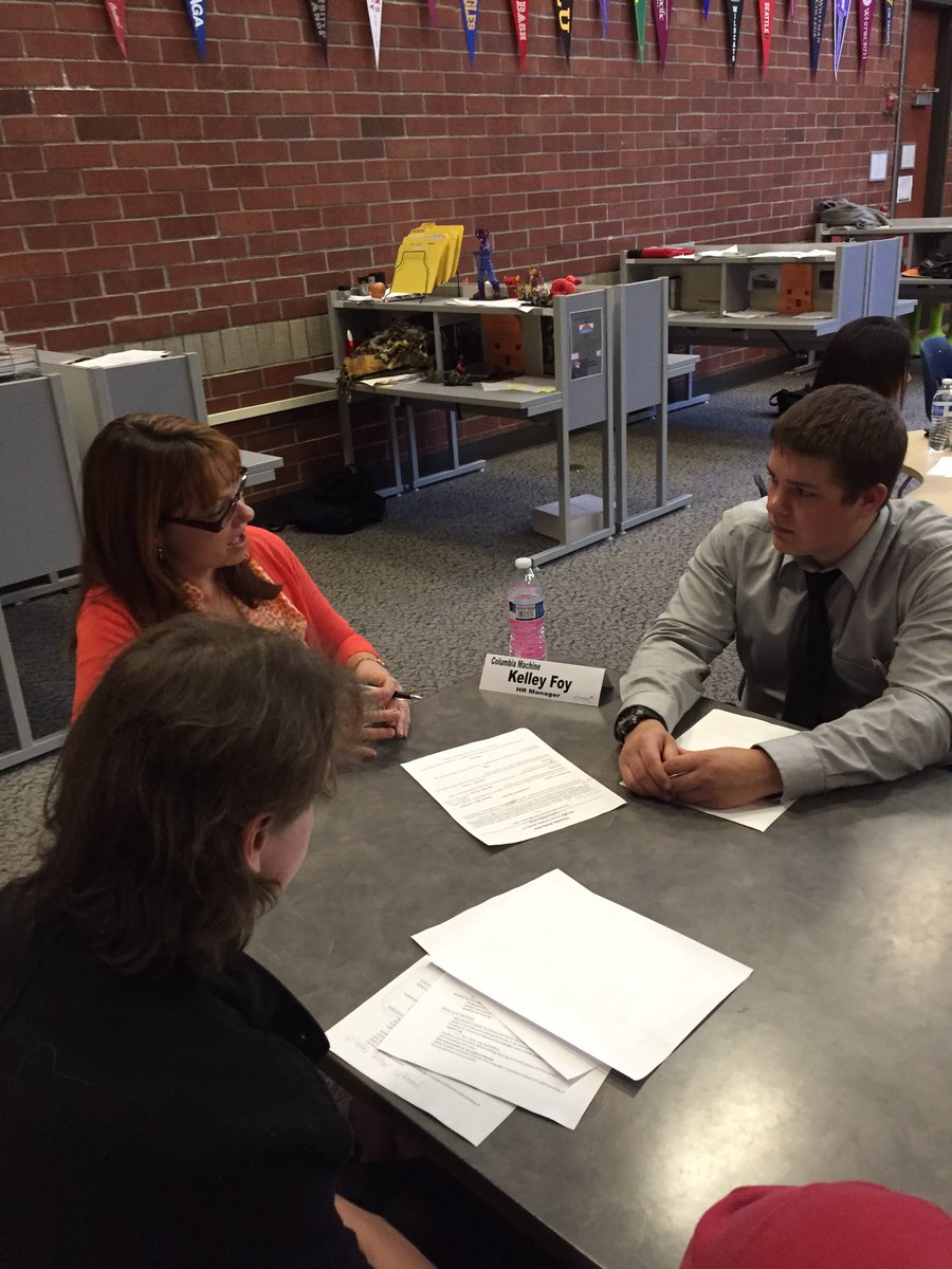 FLEXatVPS's tweet photo. Flex students getting valuable feedback on their resumes. Thank you nConnect and volunteer employers! https://t.co/T2tNk98T2l