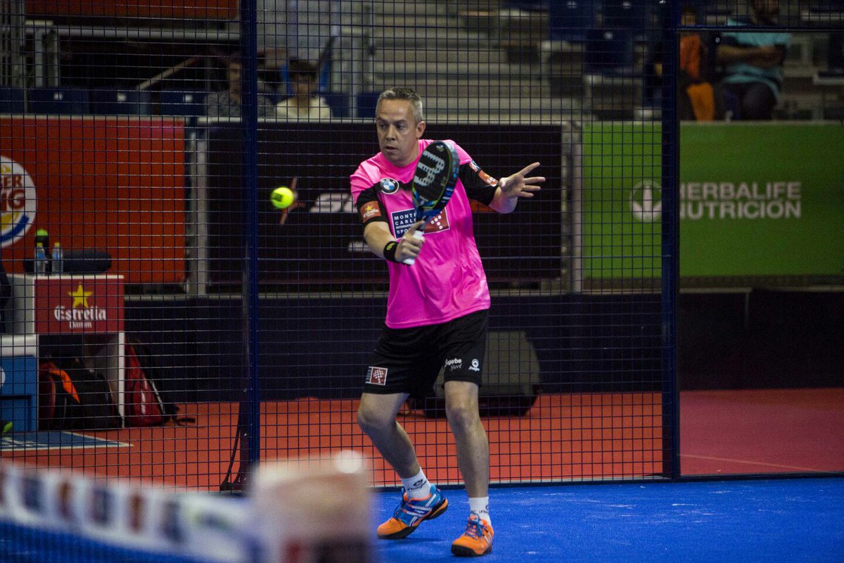 bullpadelsport's tweet photo. Se escapó en tres sets el partido de @GabyReca y @Juanitolebron vs @juanimieres  @Miguel_Lamperti #WPTValenciaMaster https://t.co/kaMfphtQ9G