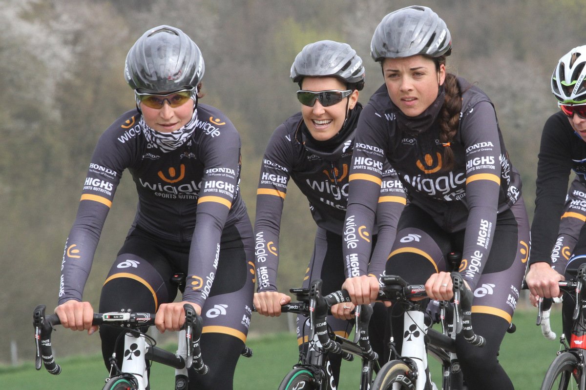 WiggleHigh5's tweet photo. Course recon of the @flechewallonne ... #hardcourse #uciwwt #wigglettes #onfire https://t.co/tFHTwE1YFw